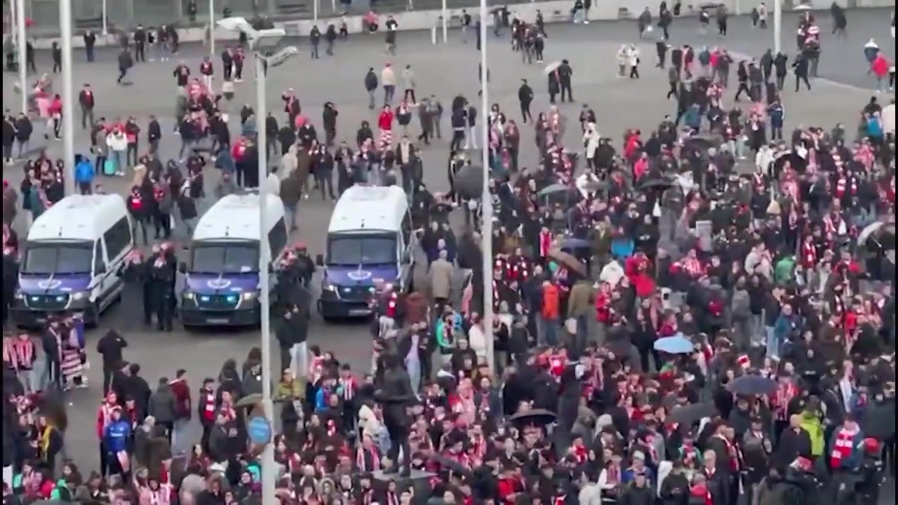  火爆！畢爾巴鄂對陣羅馬比賽后發(fā)生沖突，11人在畢爾巴鄂被捕！